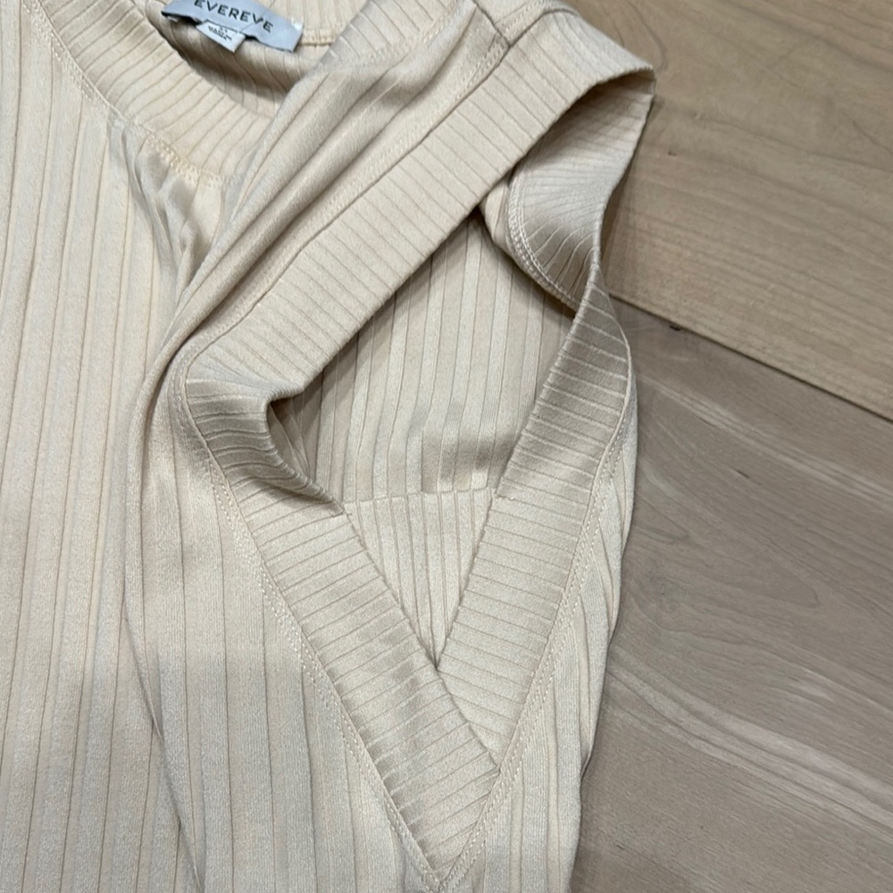 Evereve Cream Ribbed Sleeveless Tank Top - Picture 3 of 4